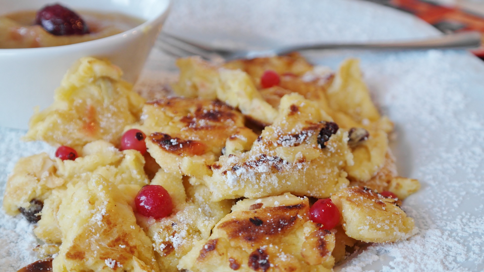 Kaiserschmarrn mit Apfelmus